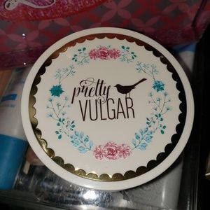 Pretty Vulgar Setting Powder